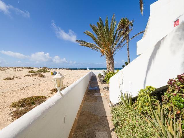 Apartamento Nire Lula En La Misma Playa El Cotillo  Exterior photo